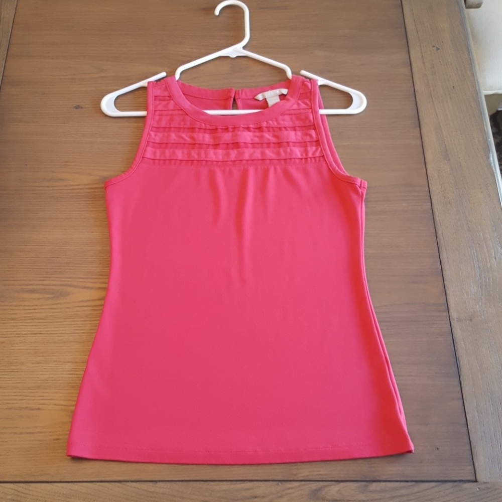 Pink sleeveless top